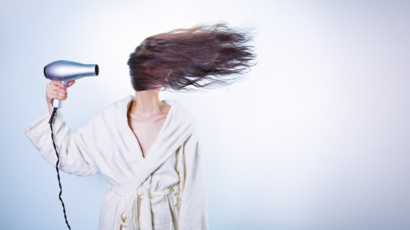 めざせ美髪！髪の毛を乾燥から防ぐ方法