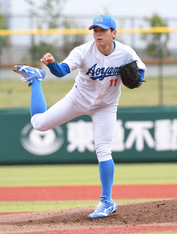 【画像・大学投手編】押さえておきたい「2025ドラフトの目玉」たちを厳選！　注目選手の写真＆寸評を一挙紹介