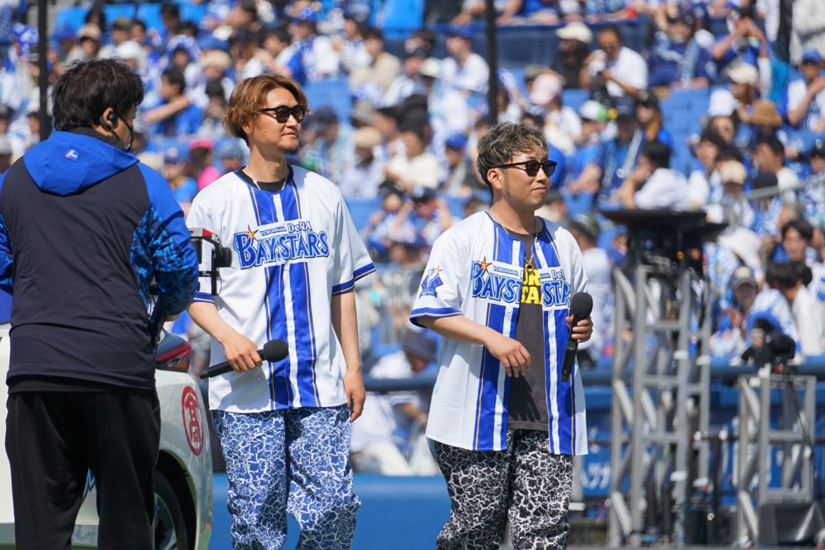 【写真20枚】「弟子の牧を」と指名した大和の投球は無情のワンバウンド　「100点中9点でした……」と本人も苦笑いのファーストピッチの様子を見る