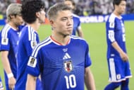 【現地発】「W杯はエゴを出す大会じゃない。したいやつは終わってからしてくれ」エゴを捨てた10番・堂安律の“献身”　「ああいう選手には絶対こぼれてくる」と長友が断言したゴールの予感【W杯】