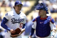 「真のプロだ」“食い違い”の25歳捕手を真っ先に祝福…大谷翔平の行動に米注目「わだかまりはない」