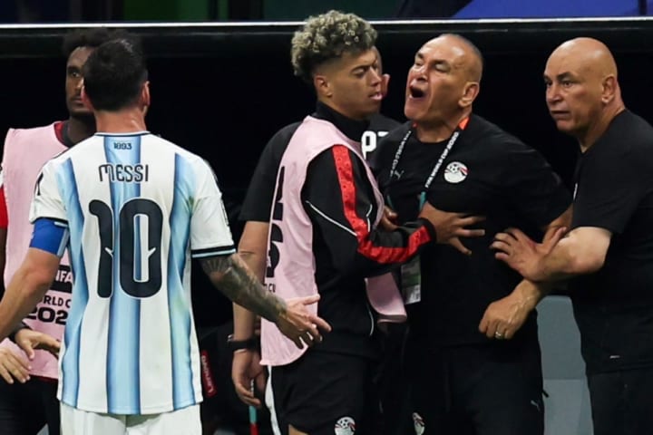 「負け犬はいつも泣く」元W杯得点王の英雄がアルゼンチンへの不可解判定を巡る批判に異論　疑いをかけたエジプトを一蹴【W杯】