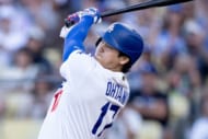 「一体どうなってるの？」米ファンも思わず“バグらせた”大谷の先発、球宴回避直後に放った圧巻の逆方向弾に米衝撃「左ひざ痛めている男の打撃か？」