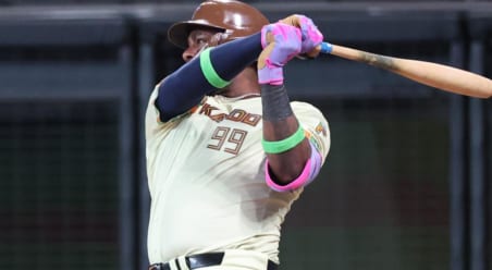 「モーレ、ずっとファイターズにいてください」日本ハムの最強助っ人をめぐって大争奪戦に発展か？　地元ファンが気をもむ理由　昨季の本塁打、打点二冠王