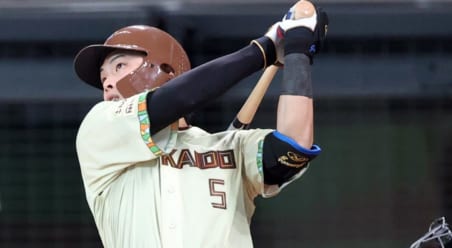 「覚醒という表現がぴったりです」日本ハム26歳内野手の“豪快アーチ”が話題　キャリアハイまであと1本「野村さん上段はヤバい」「パワーつきすぎ」