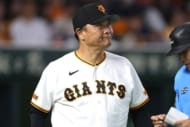 巨人・橋上秀樹監督代行が見せた「勝負師の顔」にG党称賛も…大勢が3試合連続失点、“勝利の方程式”をどう立て直す
