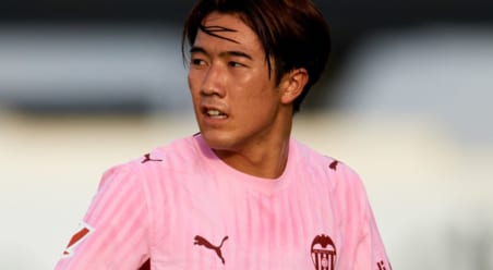 バレンシア佐藤龍之介に「誰もが夢中」と伊紙も熱視線　6年間の長期契約を評価「現在だけでなく、未来にも投資した」