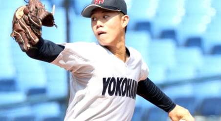 織田翔希だけじゃない　横浜高の150キロ2年生左腕・小林鉄三郎が凄すぎる　甲子園優勝へのキーマン　来秋ドラフト1位候補か