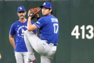 “投手・大谷”のキャッチボール再開は「重要な進展」も先行きは不透明…現地メディアが見解「プレーオフまでの復帰は時間との勝負」
