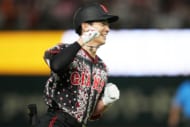 「やっぱり、めっちゃいい選手だったな」他球団ファンを羨望のまなざしにさせるG32歳FA戦士、移籍後初アーチにマルチ安打の躍動「さすが、元首位打者」「いい補強だよ」
