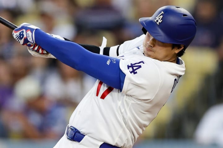 衝撃の「180.4キロ」弾丸ライナーに米記者も“驚愕”　大谷翔平、24号逆転2ラン「たった一振りで試合をひっくり返した！」