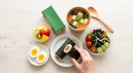 コンビニのお昼ご飯で悩んでない？ダイエット中の賢いランチの選び方