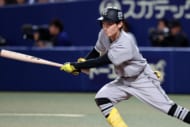 「こんなに打てるようになるものか…」他球団ファンも目を見張る巨人23歳韋駄天選手の“急成長ぶり”　佐藤、森下に次ぐリーグ打率3位に浮上「開幕時の評価を完全に実力でひっくり返した」
