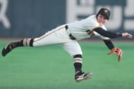 「ほぼライトゴロ」他球団ファンもせん望のまなざしにさせる　リーグ打率3位、巨人23歳内野手の圧巻の守備力「浦田2人欲しい」