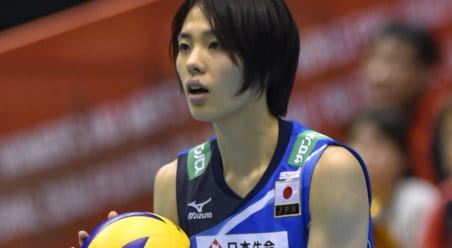 「めちゃんこ可愛いですね」元バレー女子日本代表にドキッ…「笑顔ごちそうさま！」「ステキ〜」