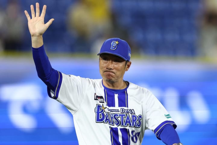 続投決定のDeNA相川亮二監督は「隠れ名将」　フロント要望と現場モチベーション増の両立に成功
