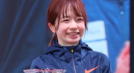 「日本一可愛い消防長さん」人気女子マラソン選手、レアな“制服姿”を披露「初めての経験でとても緊張」反響続々