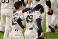 「君の活躍があったから連覇できた」阪神終戦　あと1球からの逆転タイムリーで涙の24歳守護神に励ましの声続々　そっと寄り添った人物にも注目「ぐっときました」