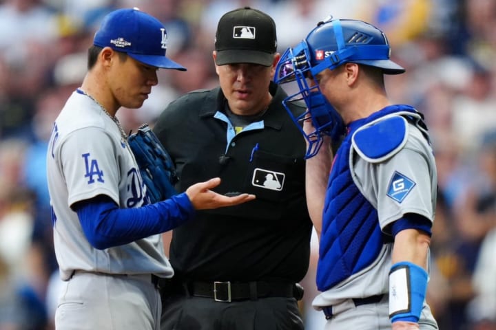 山本由伸ら大物の相次ぐKOが変えた流れ　ドジャース終戦を招いた正捕手のリード　大投手が指摘した“異変”「バッテリーの配球に問題があった」