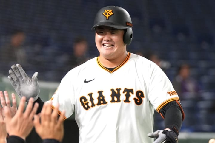 「ロマンある」「夢の弾道」巨人の育成2年目・19歳巨漢スラッガーが放った衝撃の特大弾にファン歓喜「若手のでかいHRは痺れる」