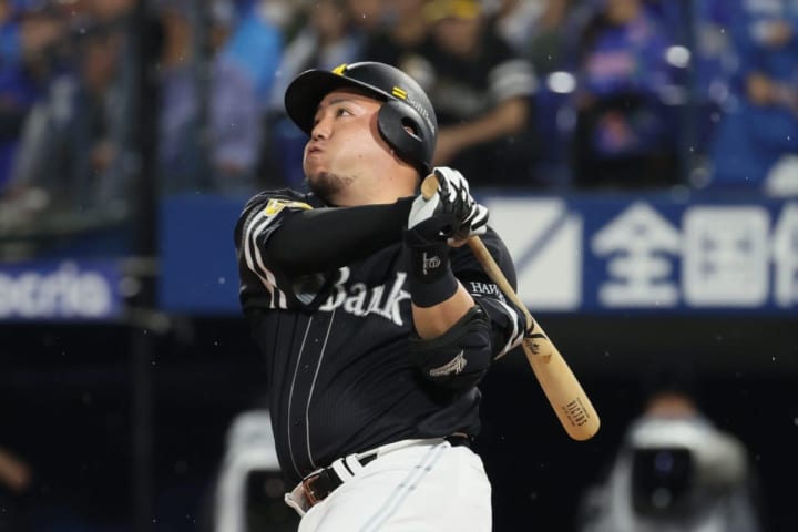 「あそこで完璧に打てるのだから恐ろしい」日本シリーズ2勝のSB“陰のキーマン”を近鉄OB佐野慈紀氏が考察「一発で仕留めるのが山川の怖さだ」