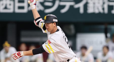 「笑うぐらい、ボールが飛ぶ」なぜ巨人で55番を背負ったロマン砲・秋広優人はSBを戦力外となったのか　元巨人コーチの考察「本人もその気でいてくれないと獲った意味も、使う意味も薄れてしまう」