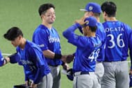 「牧の顔見て涙が止まらない」“終戦後”ベンチでDeNA主砲が見せた表情に「来年こそという強い決意が…」「そりゃ悔しいだろう」